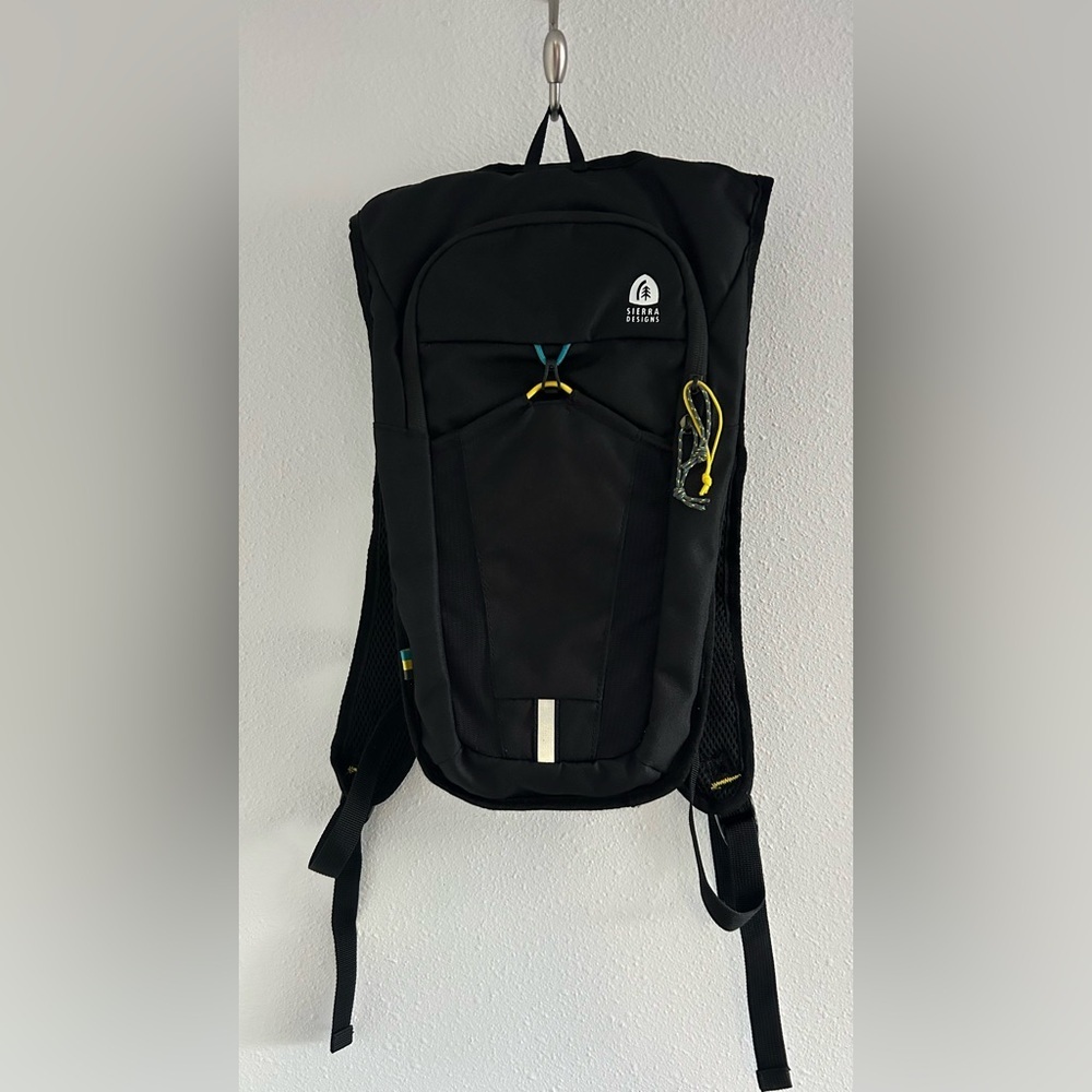 Sierra Designs Black Hydration Backpack